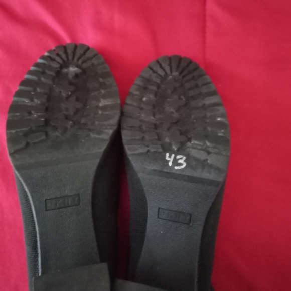 Shoes - Picture 4 of 4